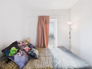 Photo 24- click for photo gallery